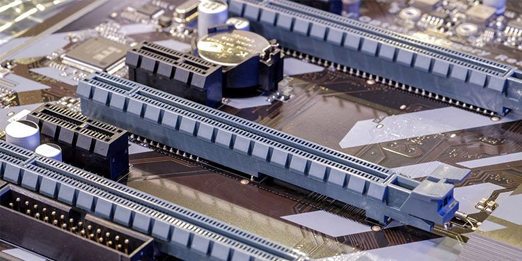 PCIe 3.0 vs 2.0 - What's the Difference? 1 Different-pcie-slots